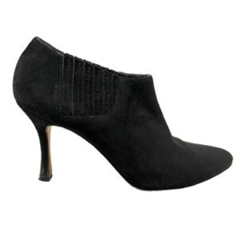 Manolo Blahnik Black Suede Ankle Bootie Stiletto Heel Shoes Size 9.5
